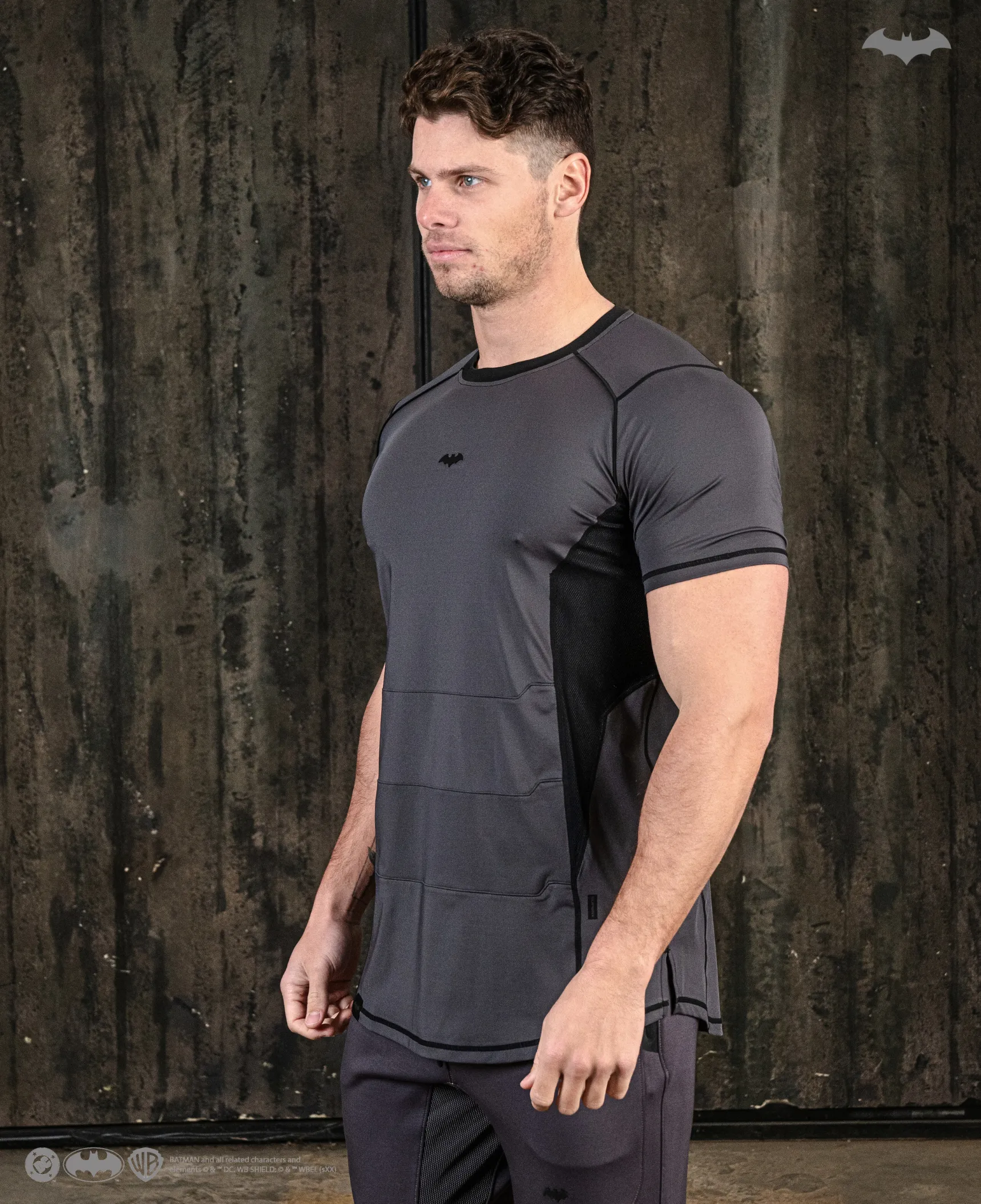 BATMAN Performance Short Sleeve - Gotham Grey