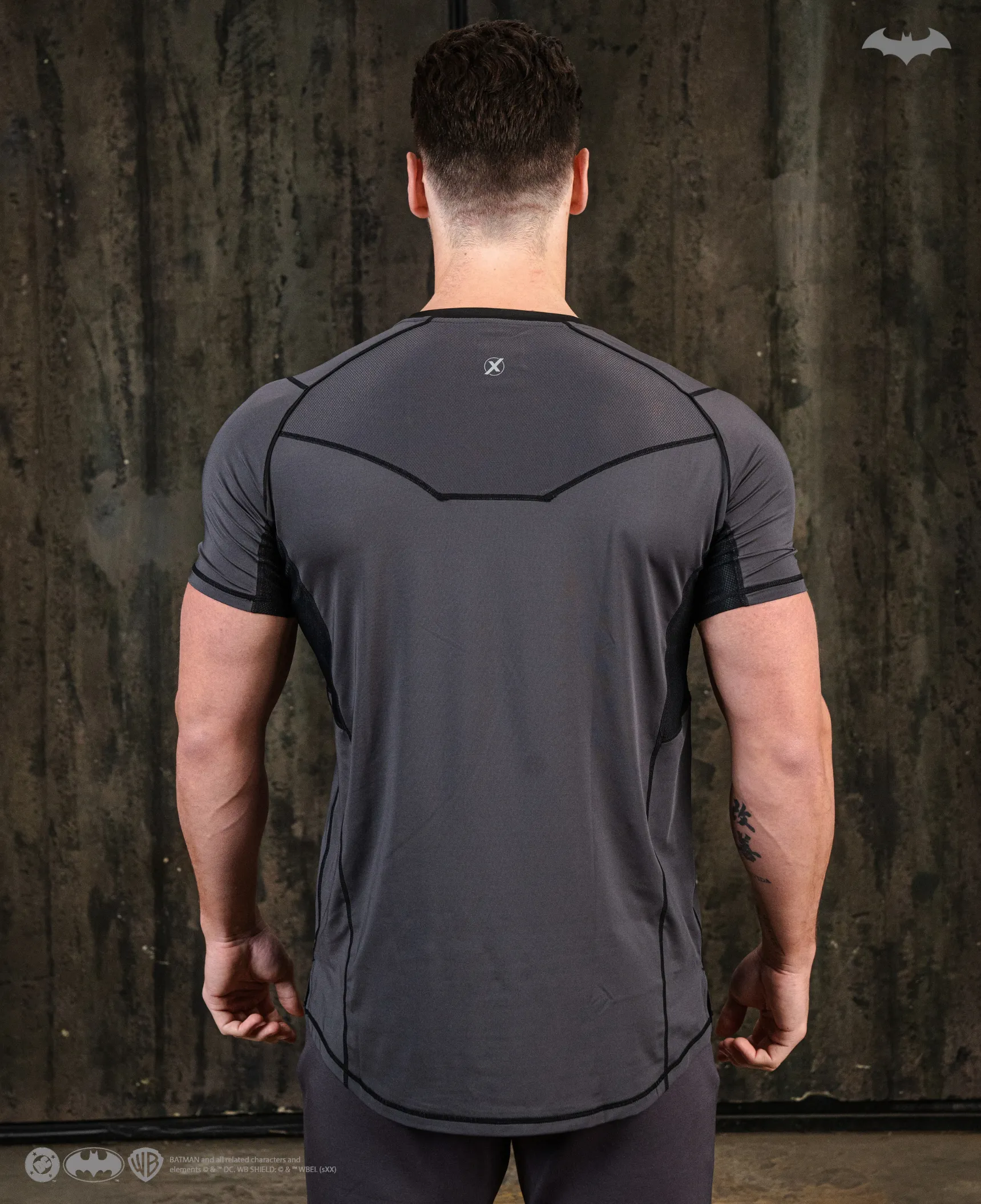 BATMAN Performance Short Sleeve - Gotham Grey